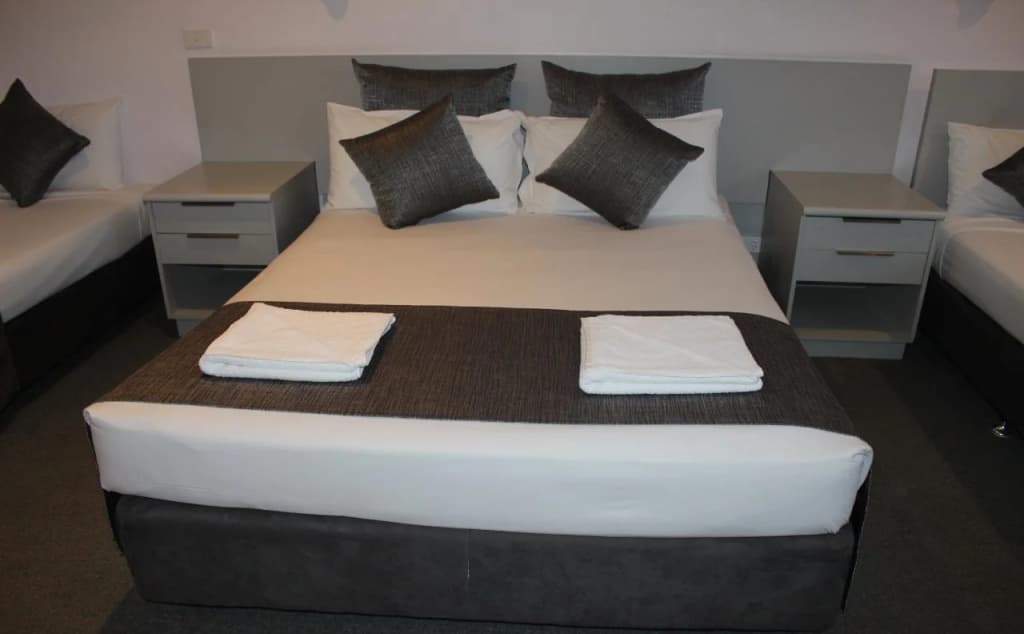 Hume Villa Motor Inn - photo 3