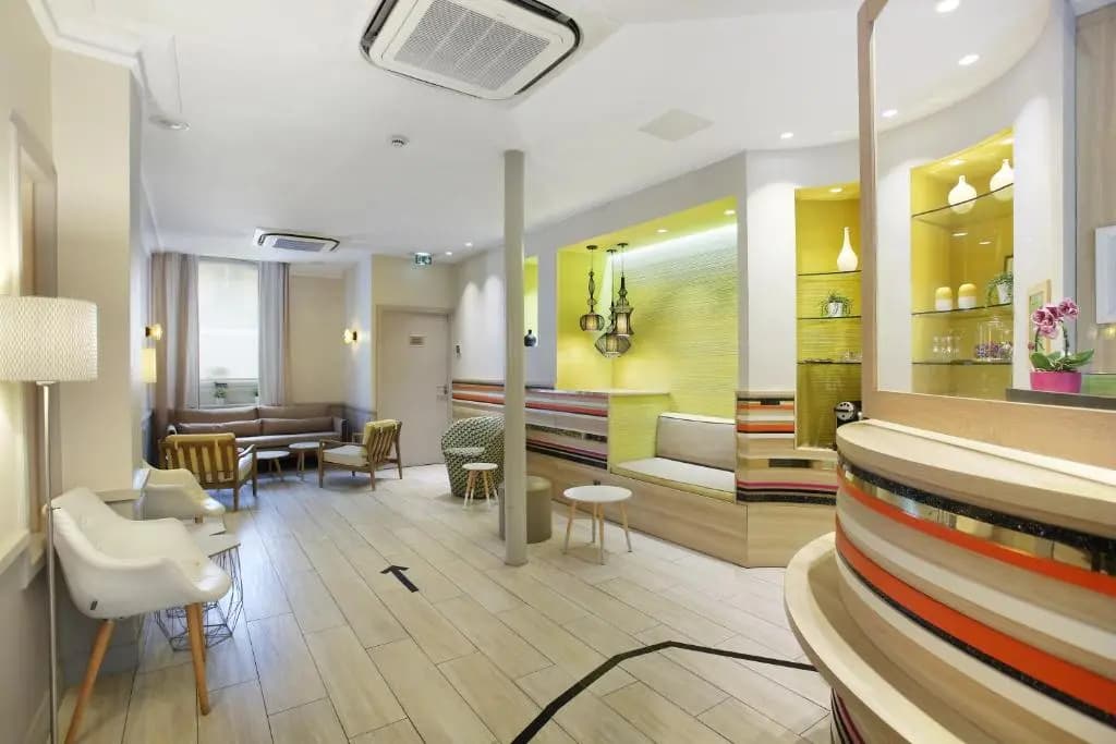 Hotel Berne Opera - photo 15
