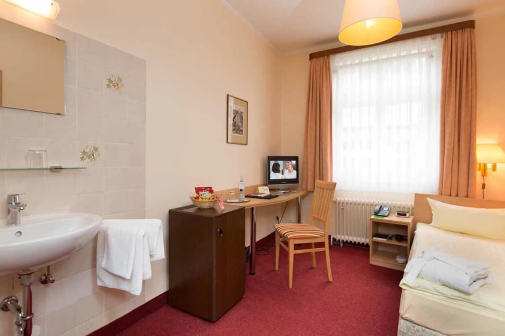 Hotel Benn - photo 5