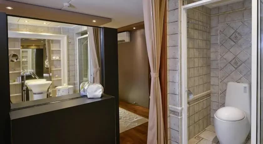 Maldives Crown - photo 10
