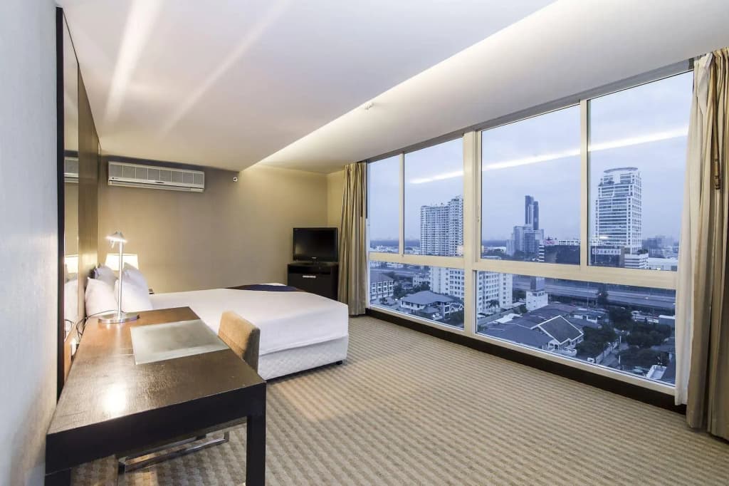 The Narathiwas Hotel & Residence Bangkok - photo 8