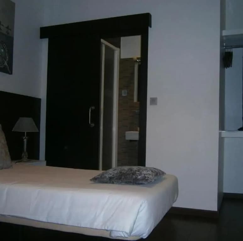 THC Latina Hostel - photo 2
