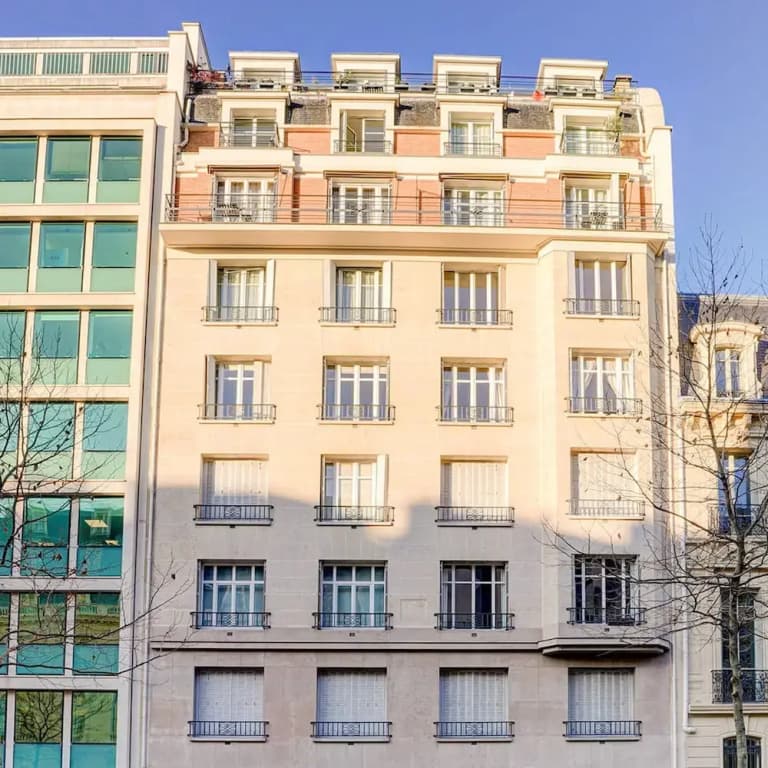 Bright Etoile Bright 2 bed Close to Eiffel Tower Arc the Triomphe et Champs Elysees - photo 1