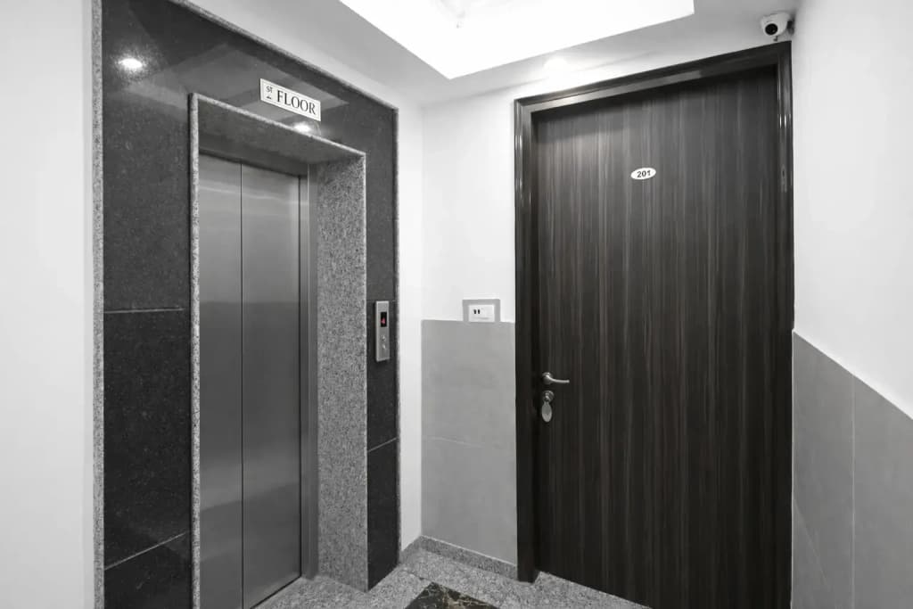 Apple Park Hotel - photo 16