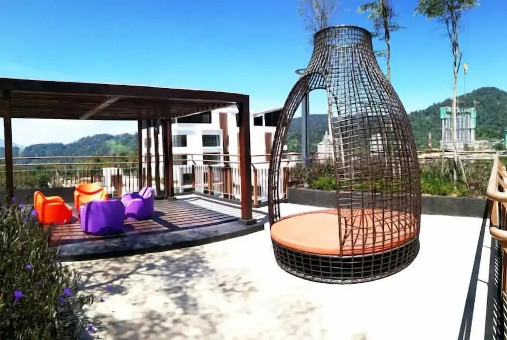 OwnAStay Midhill by Symphony Suite - photo 16