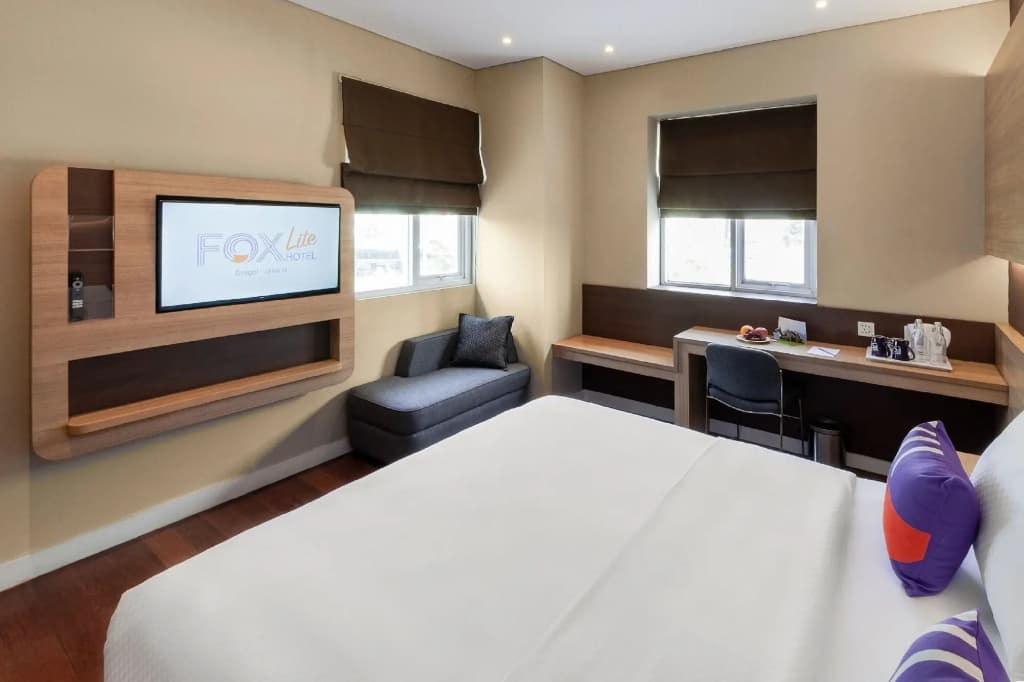 FOX Lite Hotel Grogol Jakarta - photo 4