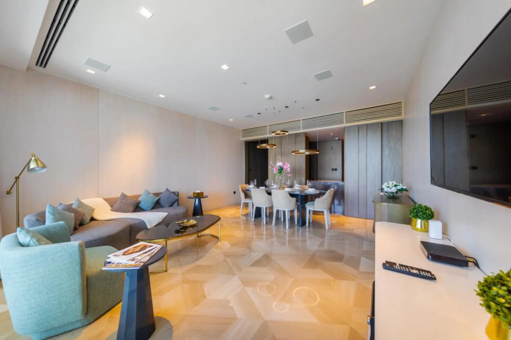 Dxb - Five - 30906 - Pj - photo 4
