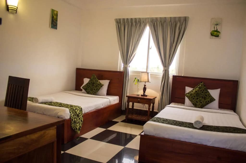 Overflow Guesthouse - photo 7