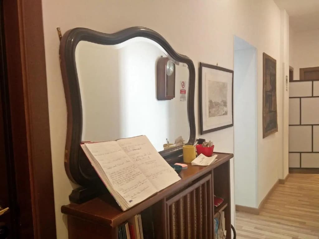 Rome Center Rooms - photo 12