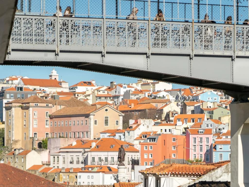 LV Premier Chiado CH4 Spacious, Central, Elevator - photo 14