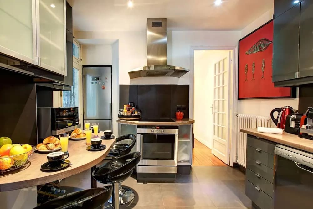 Spacious Family Apartment Near Bois de Boulogne - photo 9
