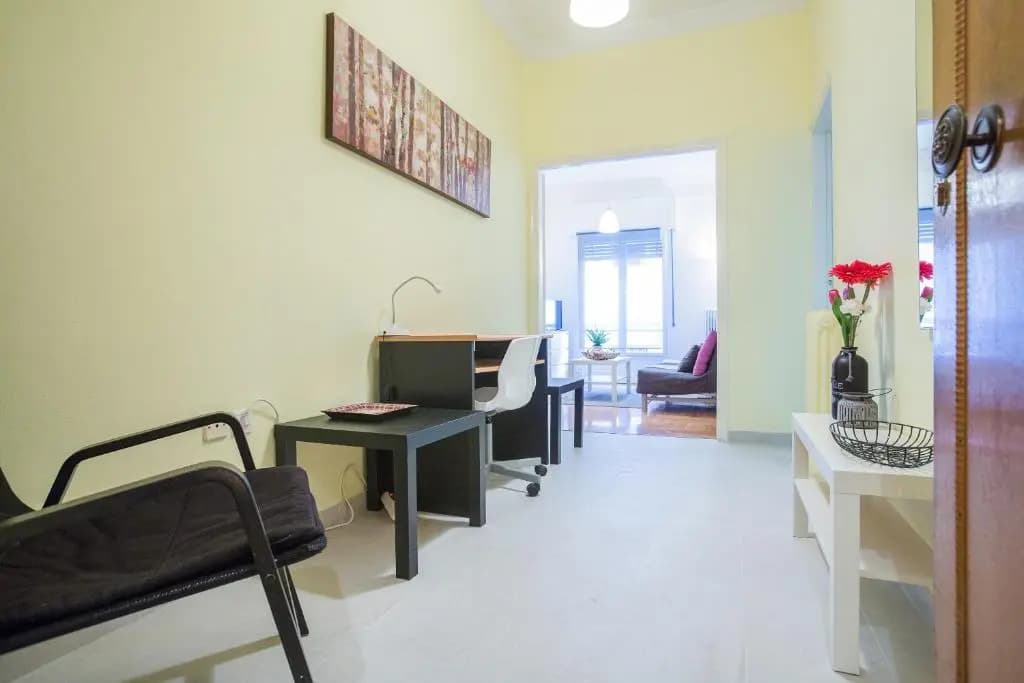 Cute flat in Central Athens - photo 9