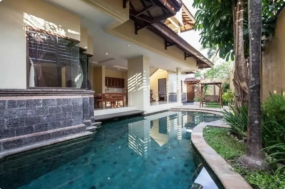 4 Bathroom Private Pool Villa near Seminyak Beach Bali - photo 1