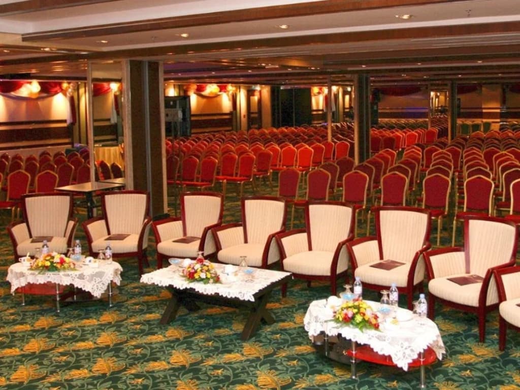 Imperial Palace Hotel - photo 10