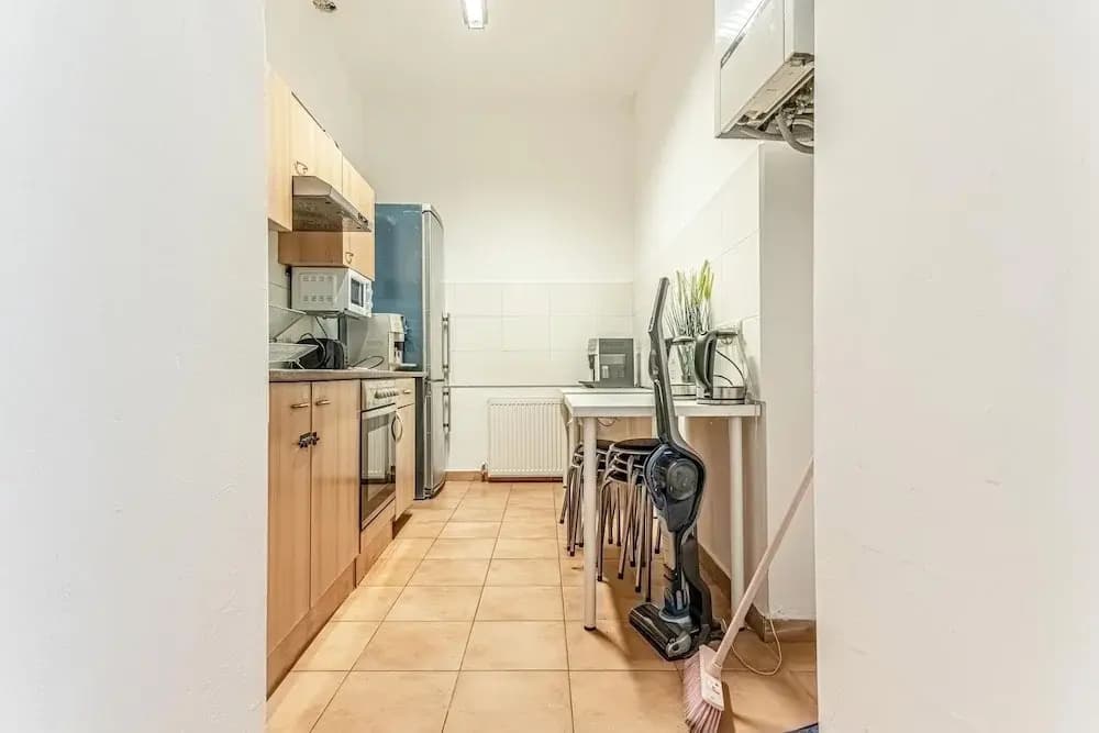 6BR Apt with Garden near Danube - photo 16