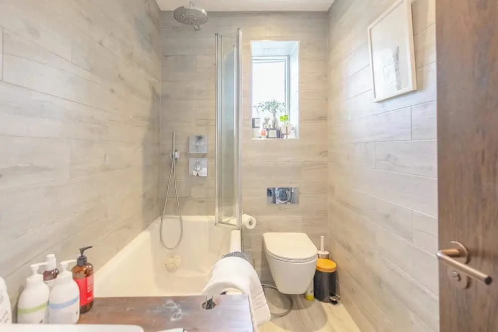 Sleek & Spacious 2BD Flat - Clapham - photo 26