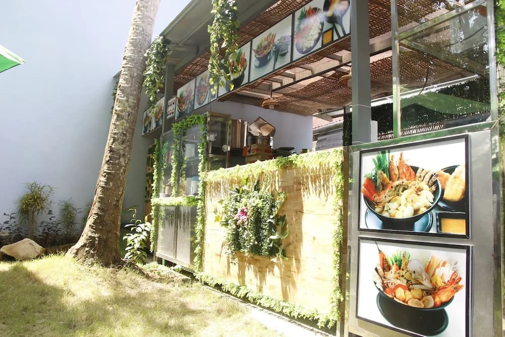 Pineapple Hotel - photo 8