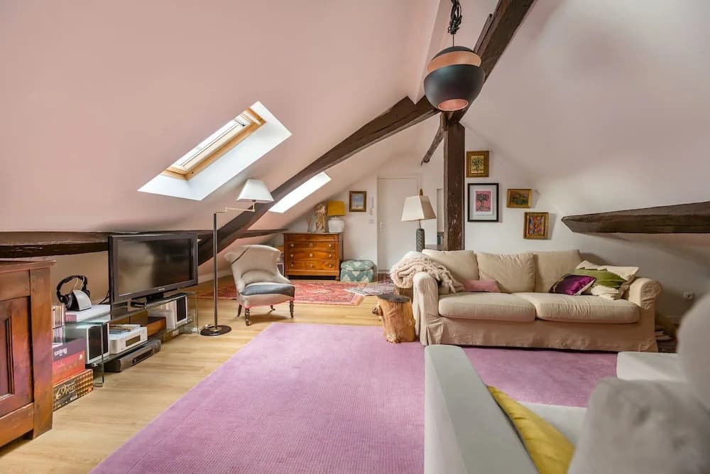 Central Apartment - photo 2