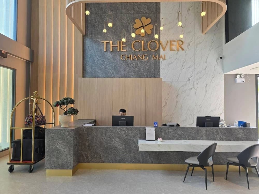 The Clover Hotel - photo 15