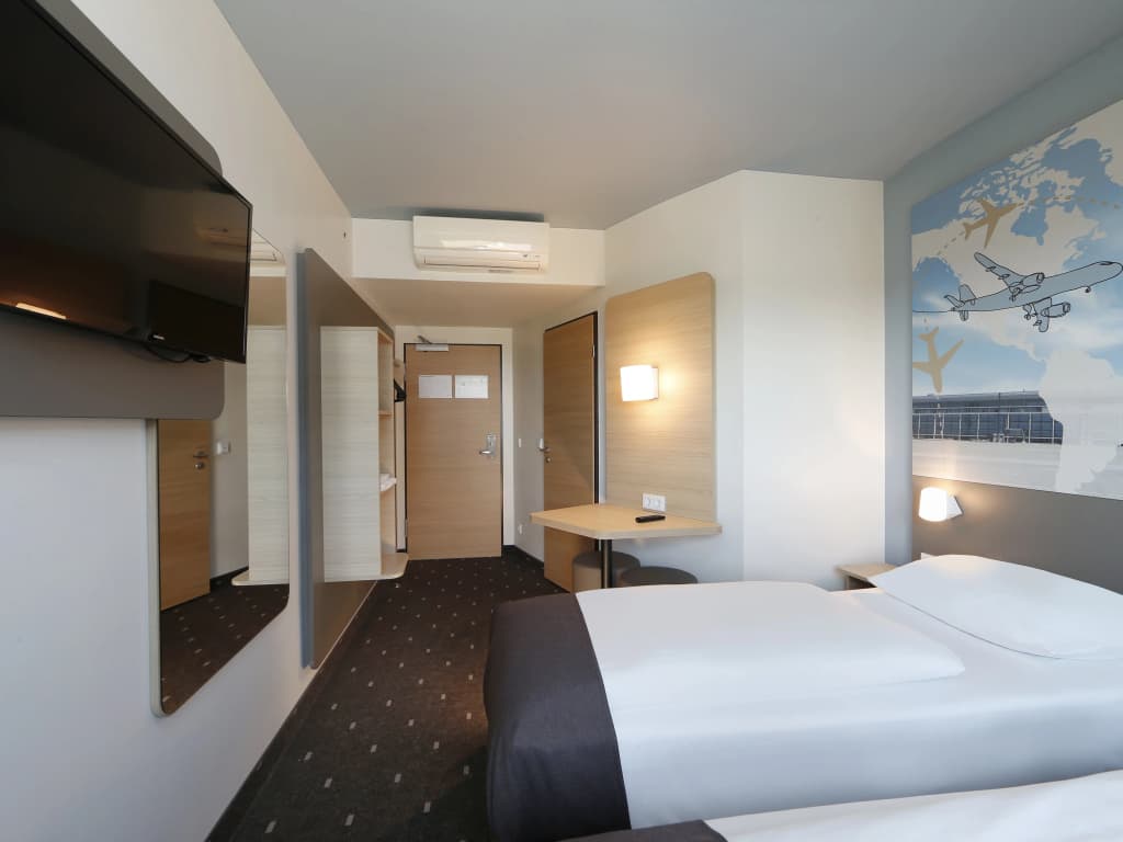 B&B Hotel Berlin-Airport - photo 3