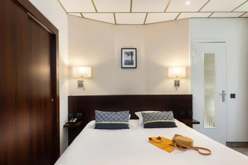 Hôtel Locarno Nice - photo 31