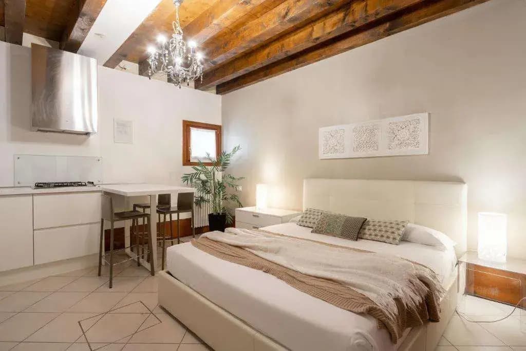 Design Palace Apartment by Wonderful Italy - photo 1