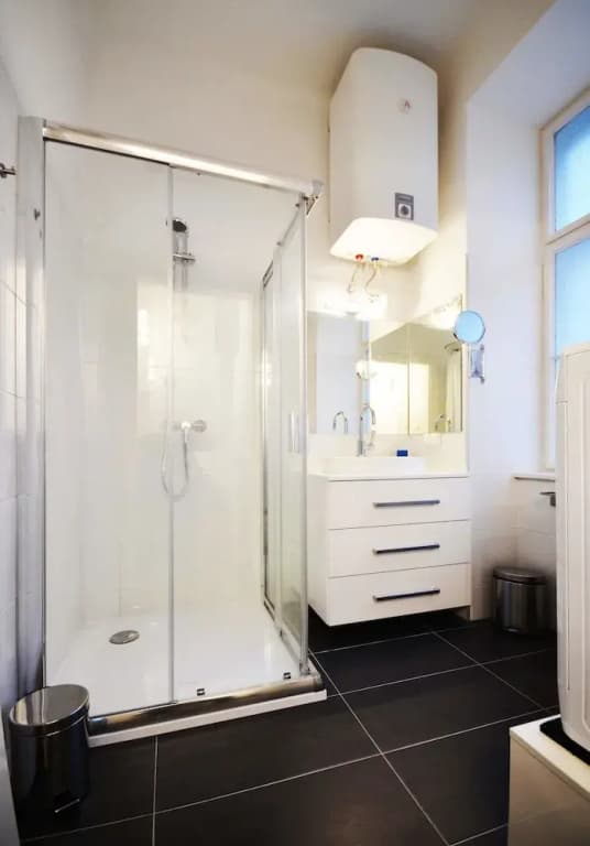 Cozy Apartment near The Town Hall Vienna - photo 6