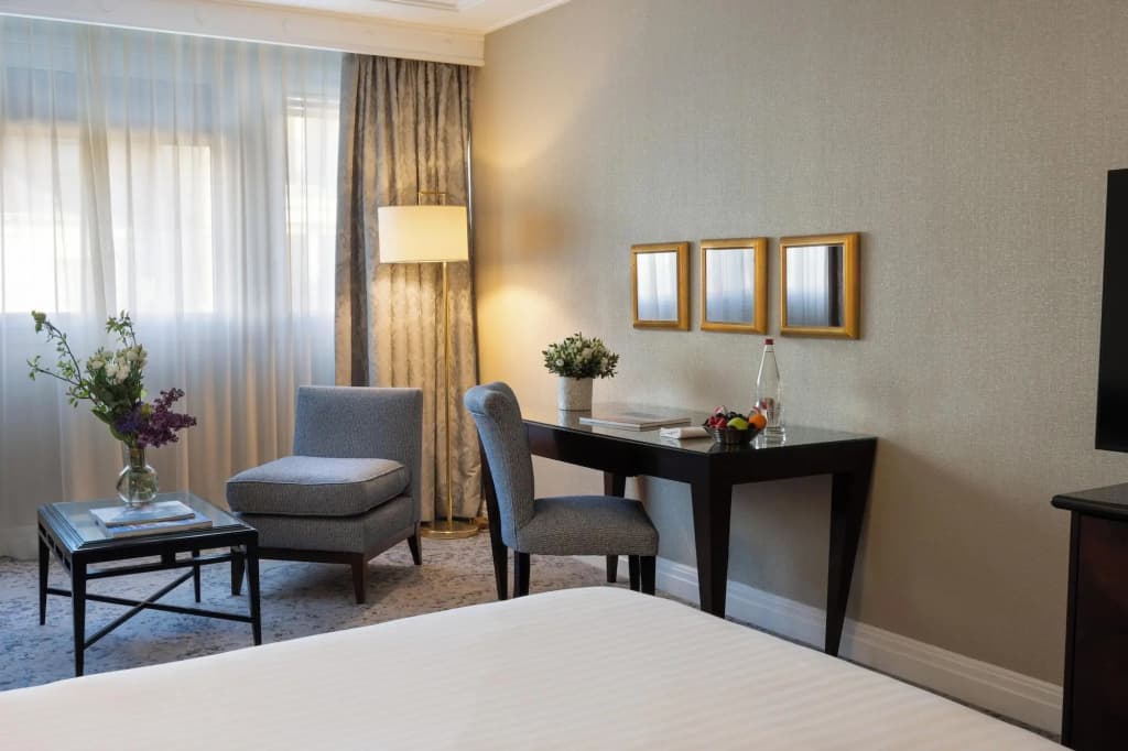 Warwick Champs-Elysées Hotel - photo 45