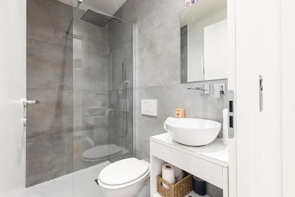Garibaldi Square - Cosy 1bdr in the Old Town - photo 7