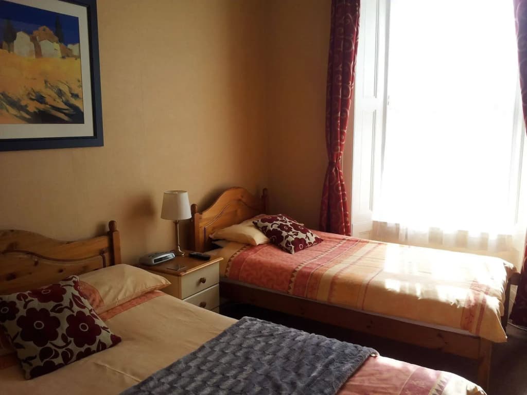 Mackenzie Guest House - photo 2