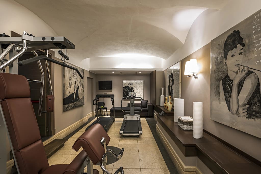 The Independent Hotel - photo 23