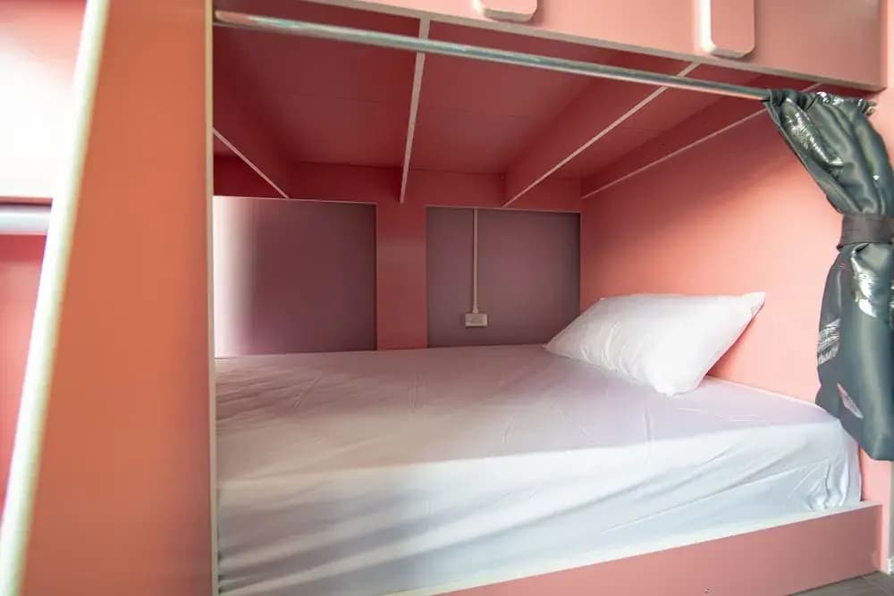 UrbanNest Hostel - photo 2