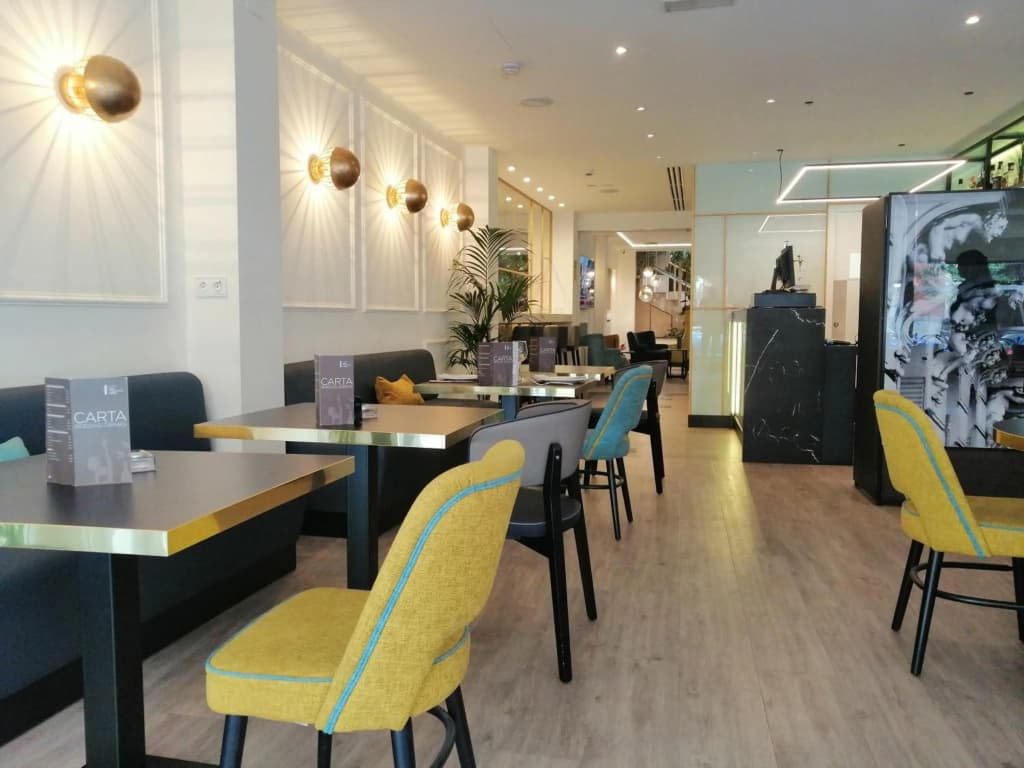 Gran Versalles Hotel - photo 21
