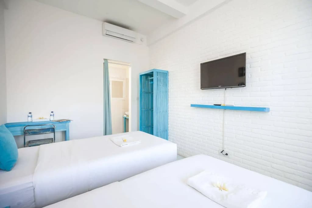 Paras Paros Marina Lodge - photo 6