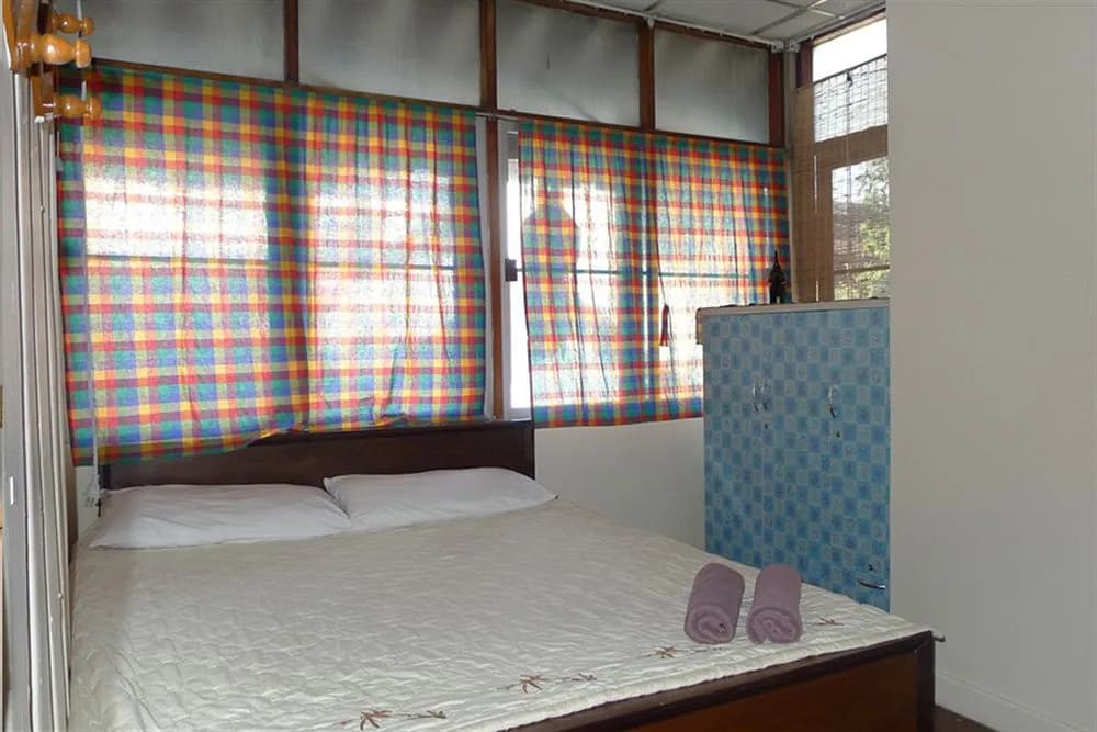 Tara Guest House - photo 4