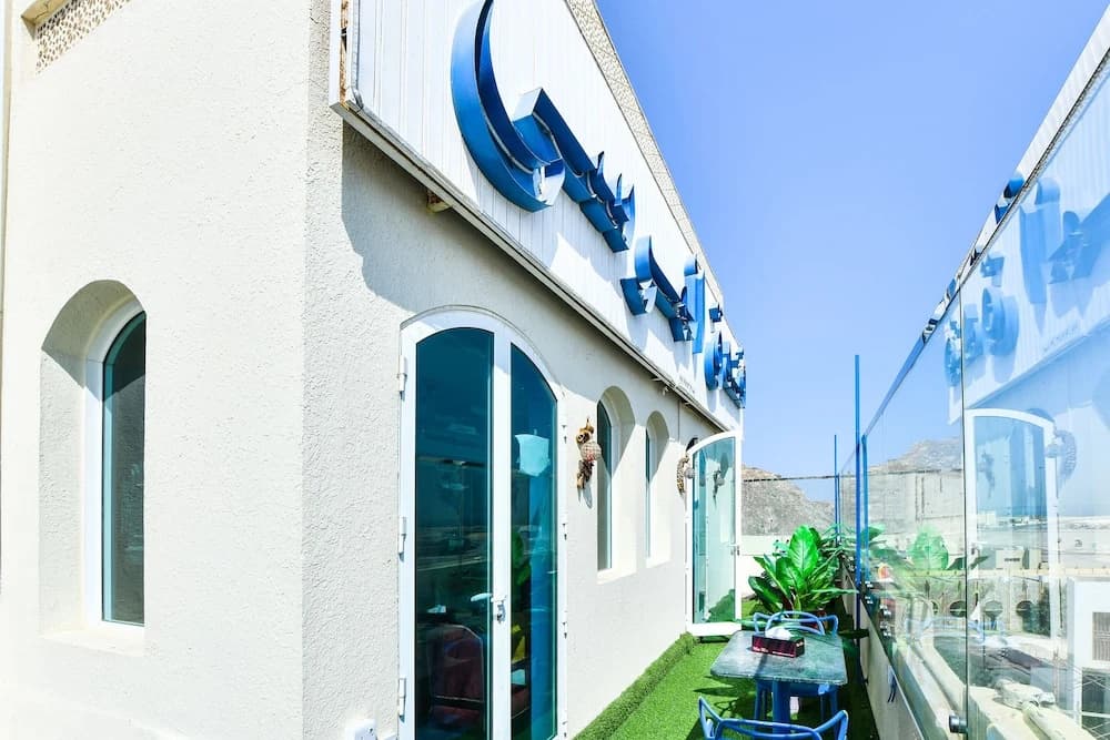 OYO 137 Marina Hotel - photo 1