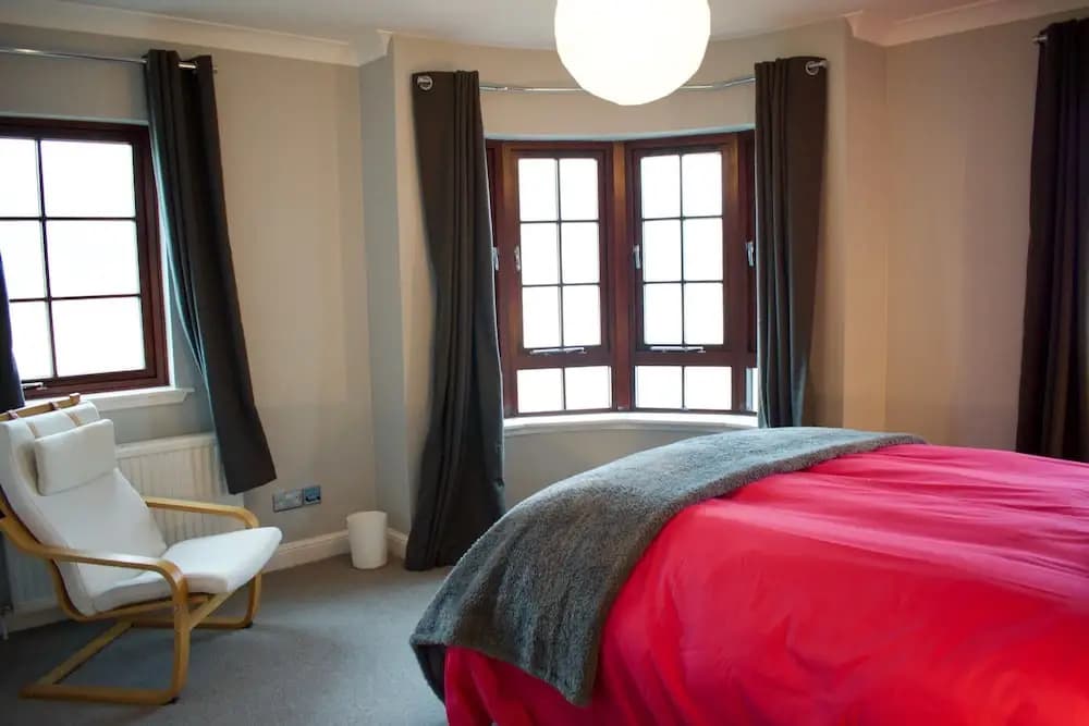 Edinburgh Top Floor Flat - photo 6