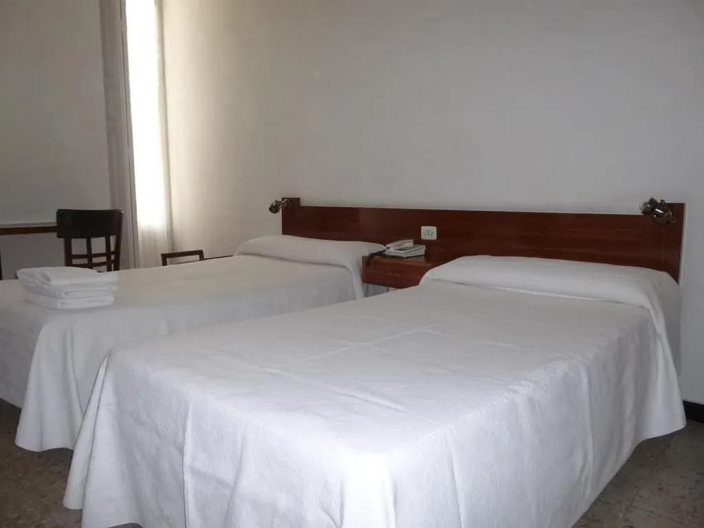 Hostal Americano - photo 2