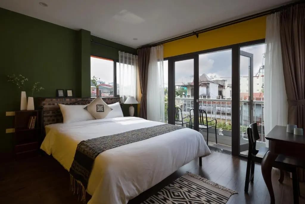 Centraltique Downtown - Bespoke Colonial House Near Hoan Kiem Lake - photo 2
