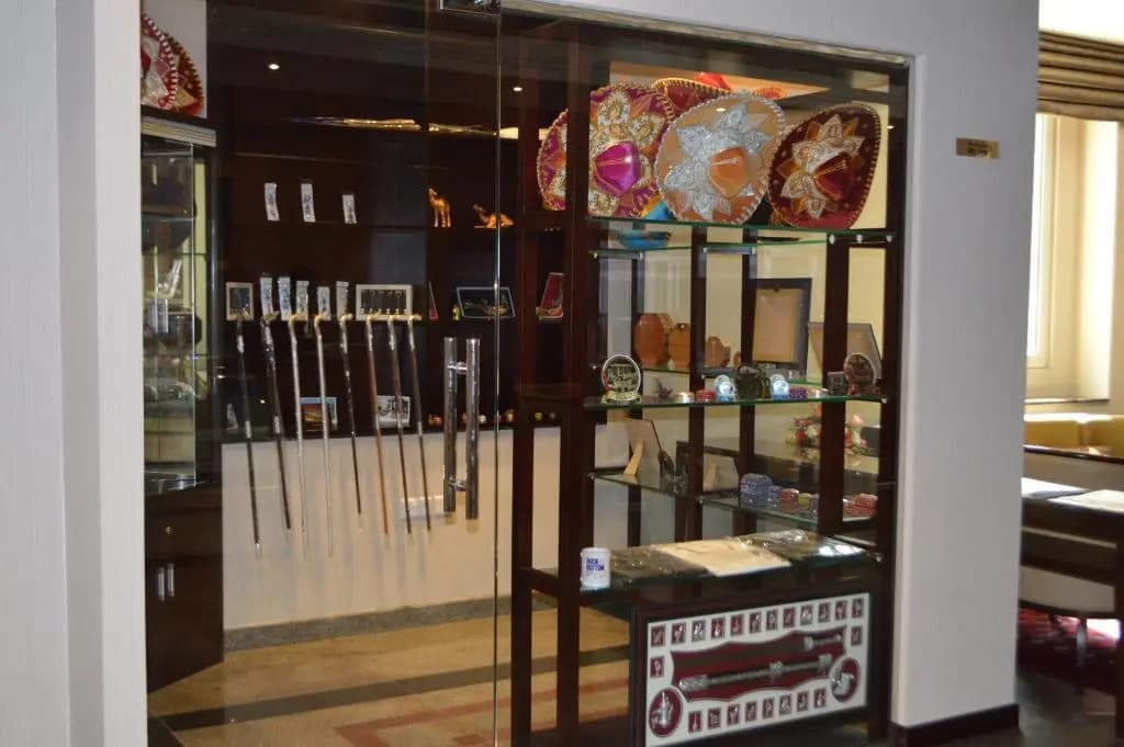 Ramee Guestline Hotel Qurum - photo 11