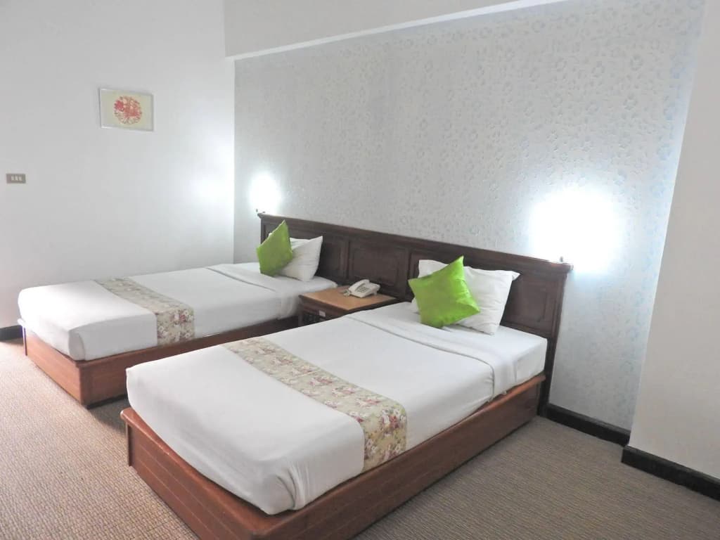Ratchada City Hotel - photo 6