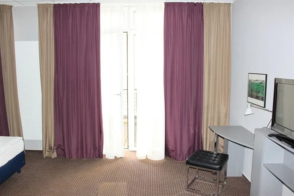 Arena Inn - photo 24