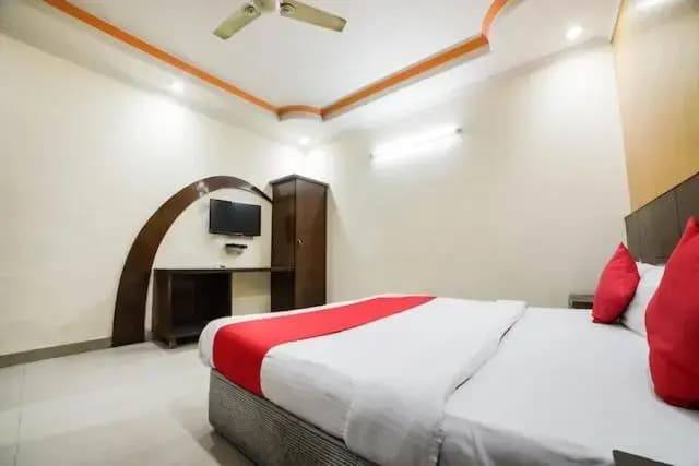 Hotel Viraat - photo 7