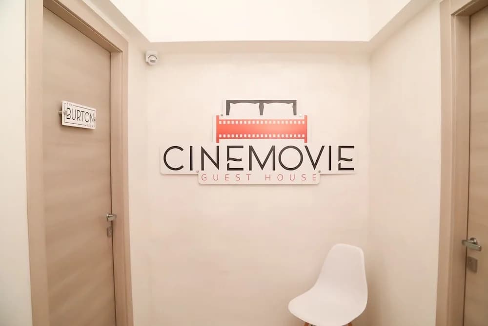 Cinemovie Guesthouse - photo 8