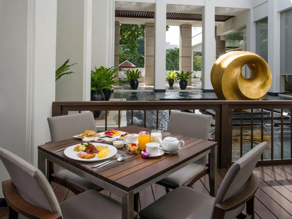 Grande Centre Point Ploenchit Hotel - photo 13