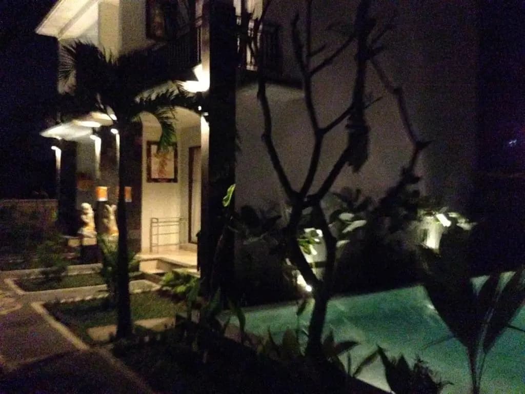 Nugraha Guest House 2 - photo 10
