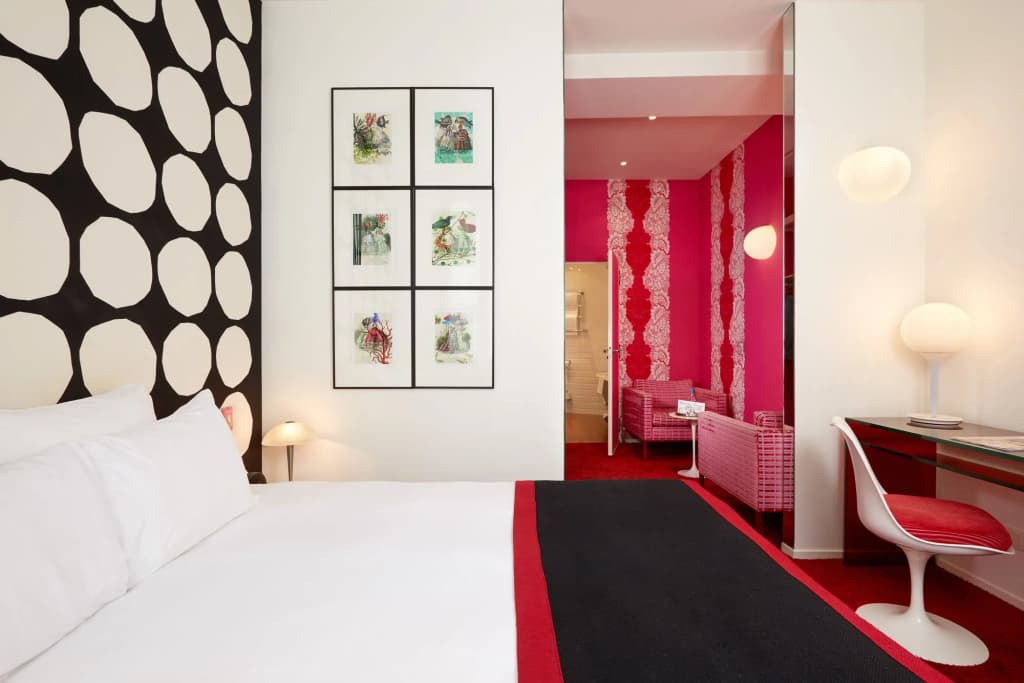 Hôtel du Petit Moulin, Haute Couture hotel by Lacroix - photo 5