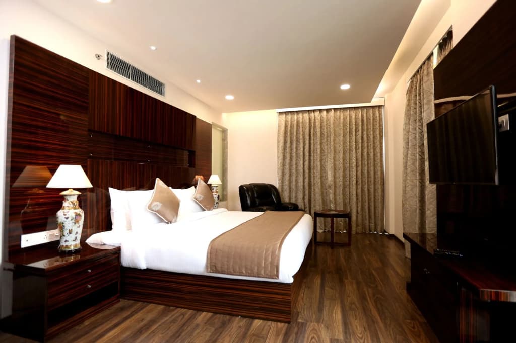 Hotel LA - photo 4