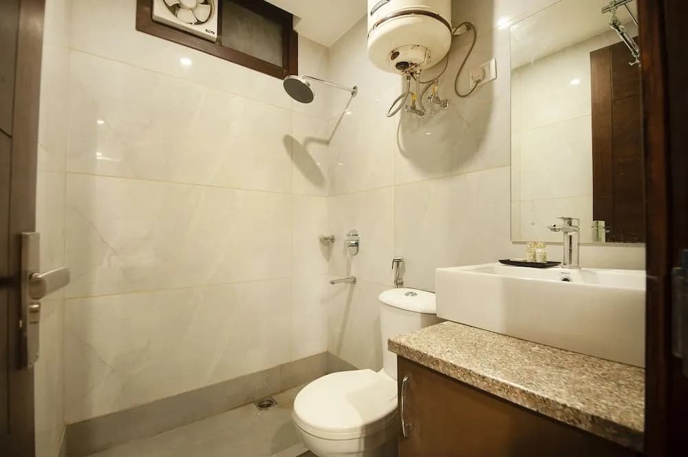 Hotel Urban Luxury - photo 9
