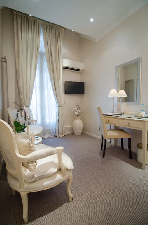 The Beaufort Knightsbridge - photo 39